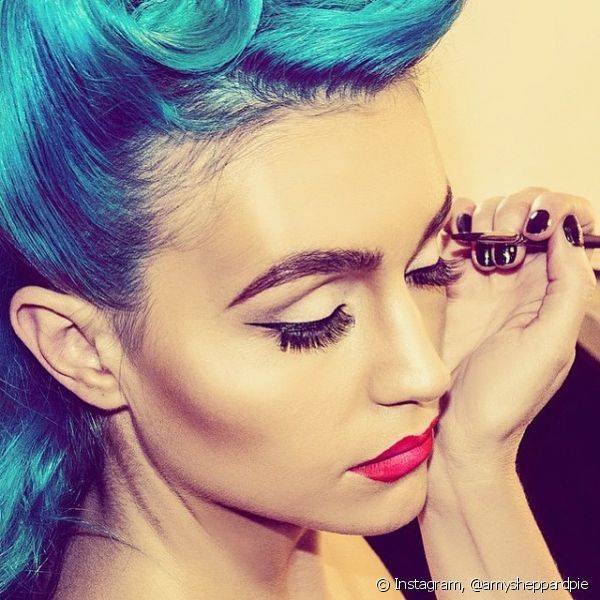 As maquiagens inspiradoras sempre ganham destaque no Instagram de Amy Sheppard